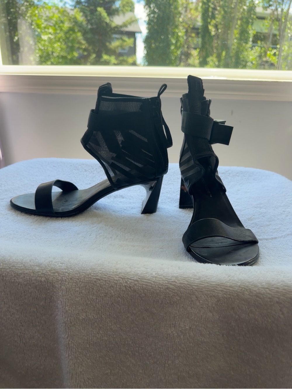 United Nude Black Architectural Heel Sandals – EU 39( US 8.5)
